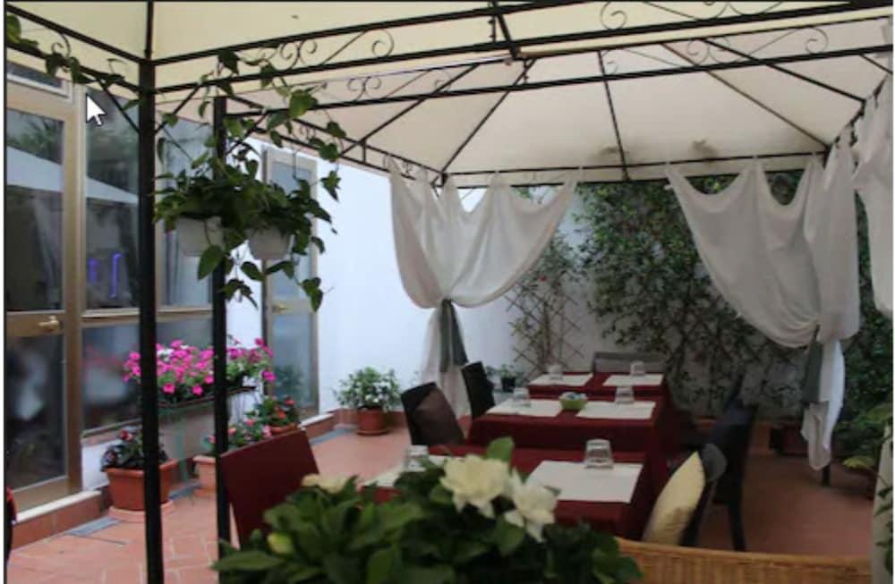 Hotel Dalmazia Florence Exterior photo